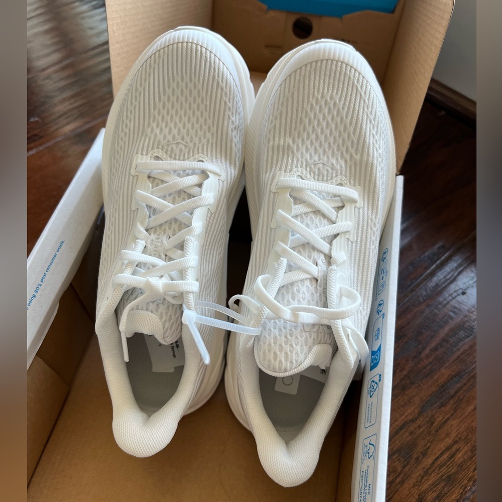 HOKA kids Clifton Sneakers